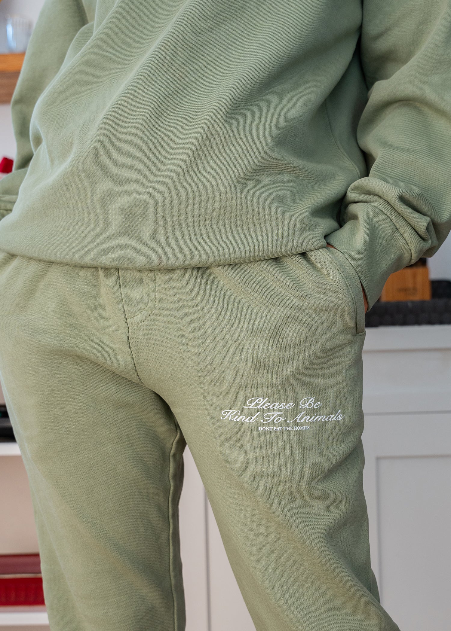 Be Kind Sweatpants - Image 5