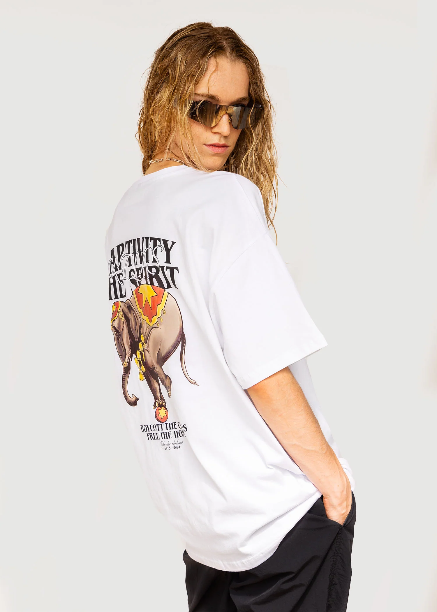 "CAPTIVITY KILLS THE SPIRIT" TEE - Image 5